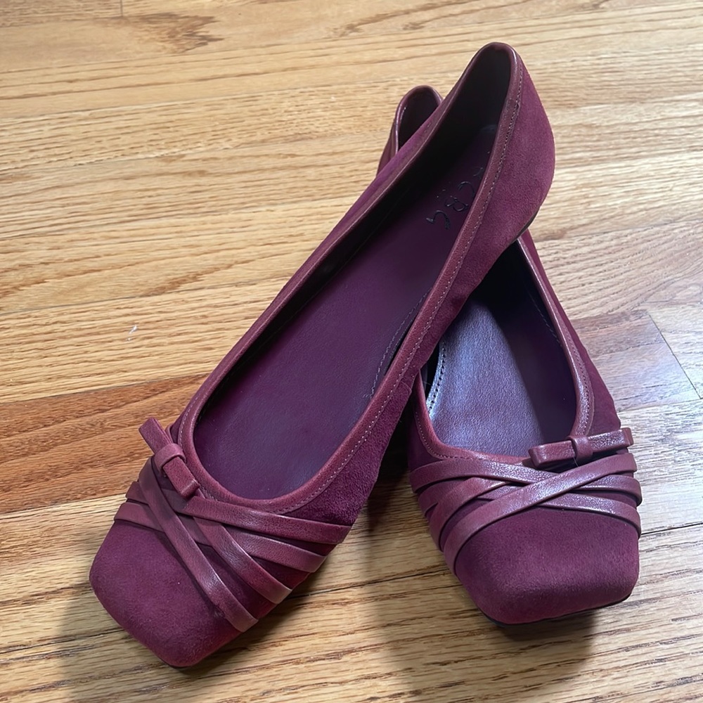 BCBG Paris maroon suede flats